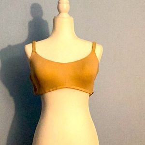 Bundle of two! Lively non wire padded bra 32DDD.